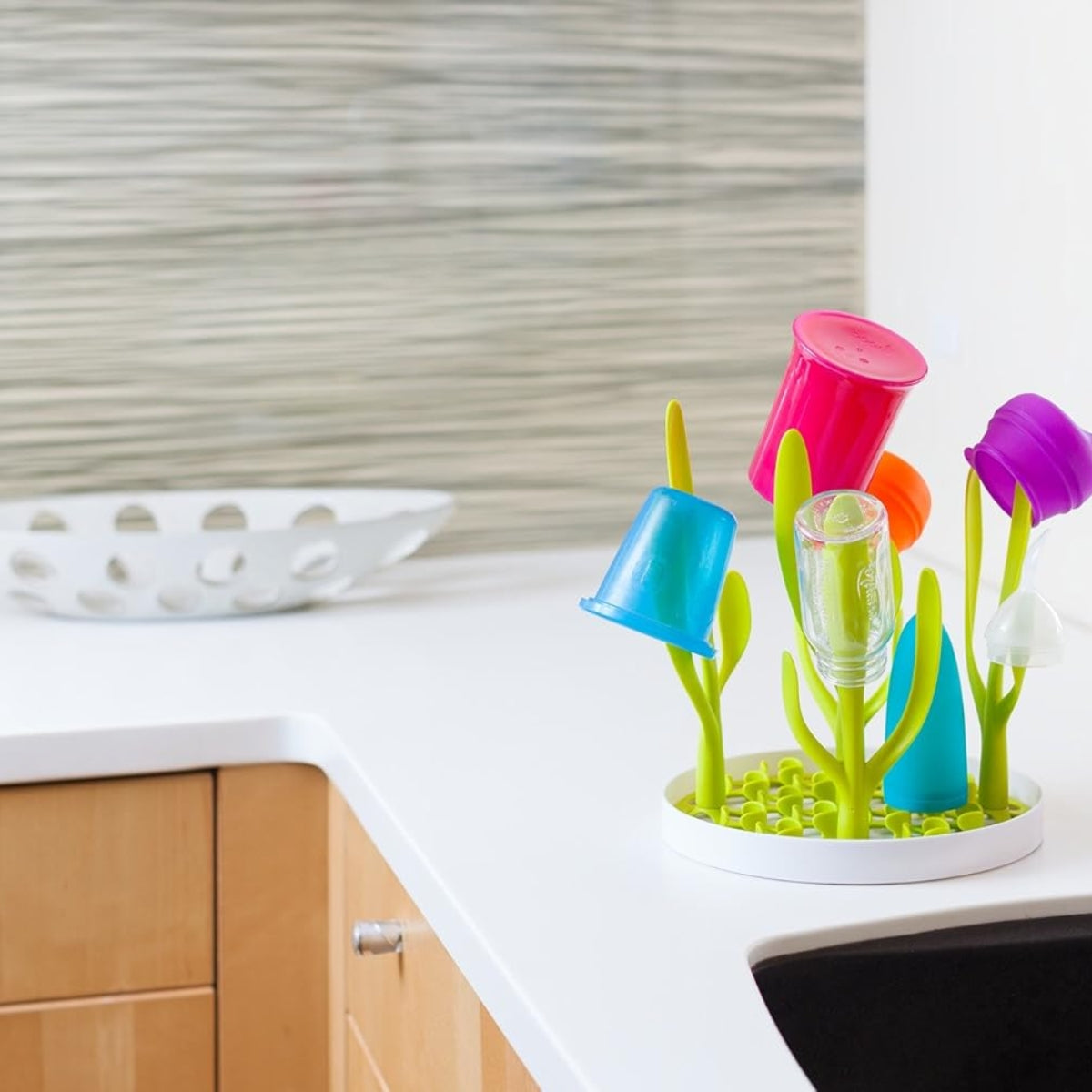 Keeps items clean and dry